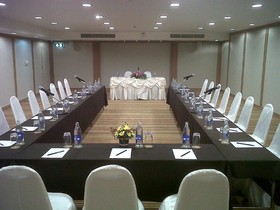 The Imperial Hua Hin Beach Resort