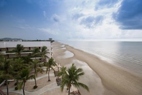 The Imperial Hua Hin Beach Resort