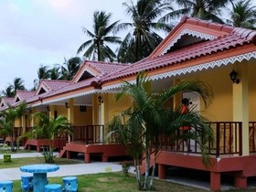 Dinsor Resort