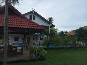 Lyndale Lodge