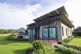 La Isla Pranburi Beach Resort
