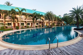 The Green Beach Resort