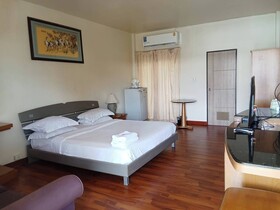 Thai Ngam Palace Hotel