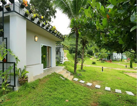 Chiangkhan River Green Hill