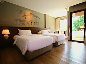 RiverTree Resort