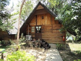 Baan Suan Rim Nam Resort