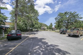 Capital O 1110 Khaoyai Cowboy City Resort