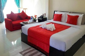 Au Place Hotel