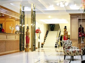Siam Tarapalace Hotel