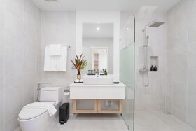 Naka-Raj Escape Hotel