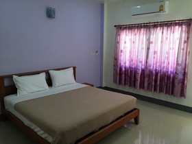 Rimfangkhong Hotel