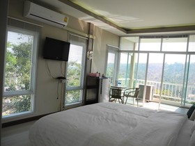 Wind Hills Resort