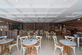 Brown House Hotel