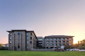 Brown House Hotel