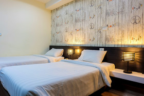 Prajaktra City Hostel