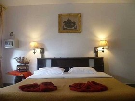 Thomas Udon Thai House Resort and Hotel