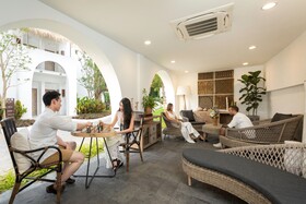 Eden Beach Resort & Spa, a Lopesan Collection Hotel