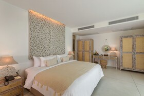 Eden Beach Resort & Spa, a Lopesan Collection Hotel