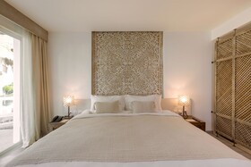 Eden Beach Resort & Spa, a Lopesan Collection Hotel