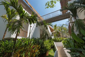 Eden Beach Resort & Spa, a Lopesan Collection Hotel