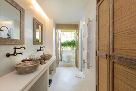 Eden Beach Resort & Spa, a Lopesan Collection Hotel