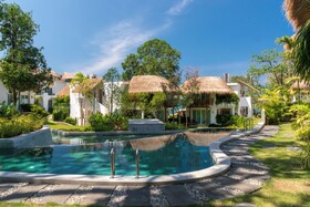 Eden Beach Resort & Spa, a Lopesan Collection Hotel