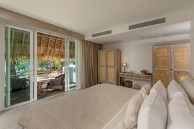 Eden Beach Resort & Spa, a Lopesan Collection Hotel