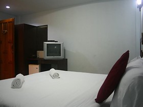 Khao Lak Traveller Lodge