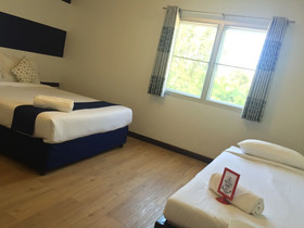 Nautical Home Khaolak Bed & Breakfast