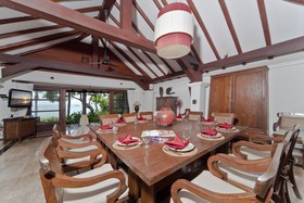 Bangrak Beachfront Villa