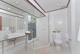 Bangrak Beachfront Villa