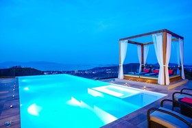 Crystal Villas