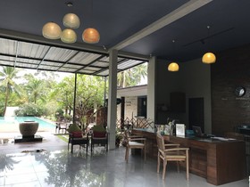 The Living Pool Villas