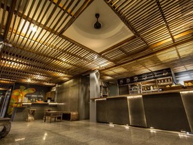 Chaweng Palace Hotel