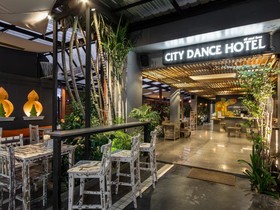 Chaweng Palace Hotel