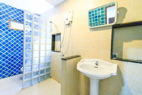 Meewaya Hotel