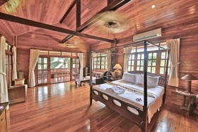 Presidential Thai Villa