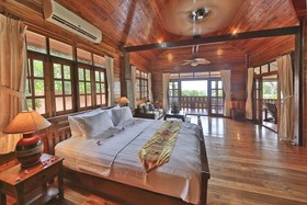 Presidential Thai Villa