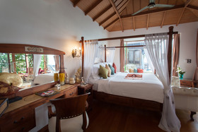 Tango Luxe Beach Villa Samui