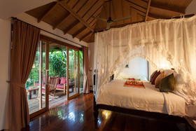 Tango Luxe Beach Villa Samui