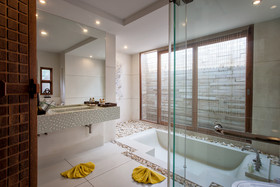 Tango Luxe Beach Villa Samui