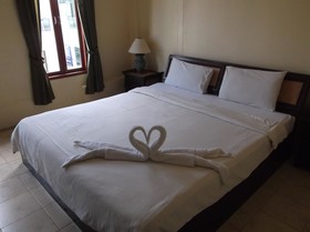 Baan Kluaymai Guesthouse