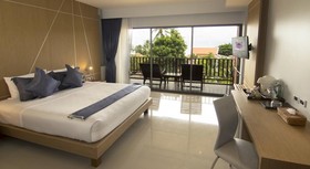 Chaweng Cove Beach Resort