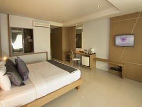 Chaweng Cove Beach Resort