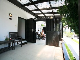 Chaweng Cove Beach Resort