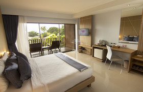 Chaweng Cove Beach Resort