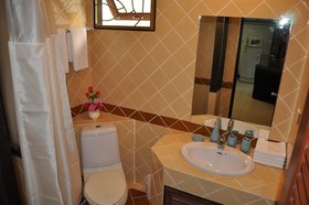 Chaweng Lakeview Residence