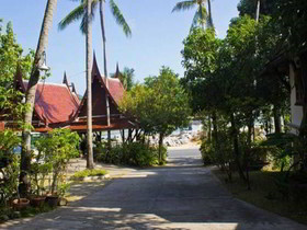Reuanthai Village