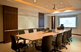 Sareeraya Villas & Suites