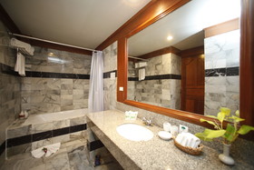 Fair House Beach Resort & Hotel